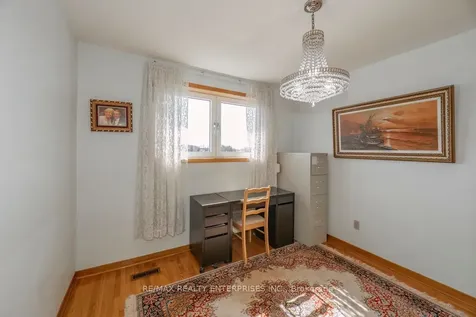 7368 Redstone Road Mississauga ON L4T 2A9