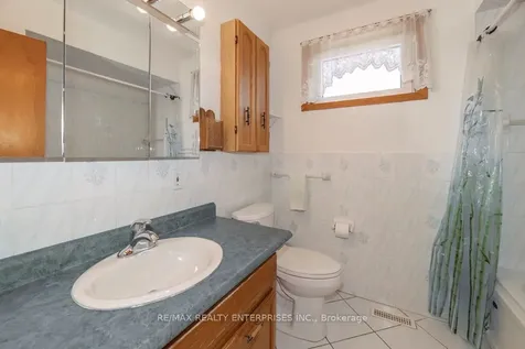 7368 Redstone Road Mississauga ON L4T 2A9