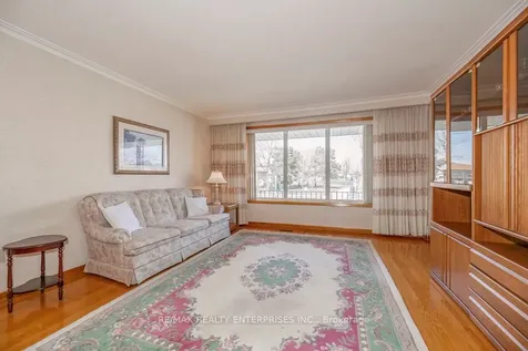7368 Redstone Road Mississauga ON L4T 2A9