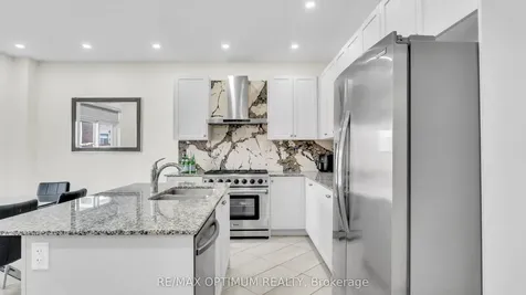 11 Neil Promenade Caledon ON L7C 4H6
