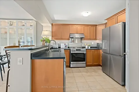 451 Zuest Crescent Milton ON L9T 8E7
