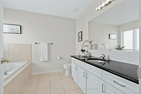 451 Zuest Crescent Milton ON L9T 8E7