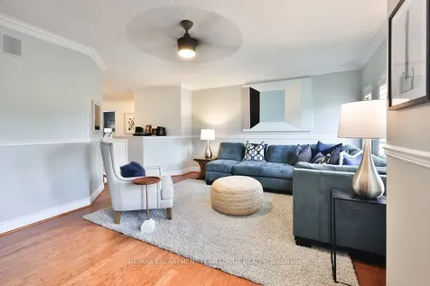 2266 Elmside Crescent Burlington ON L7L 6Y5