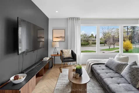 19 Hardwick Court Toronto ON M9C 4G5