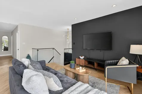 19 Hardwick Court Toronto ON M9C 4G5