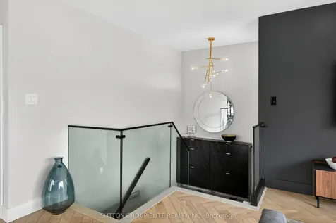 19 Hardwick Court Toronto ON M9C 4G5