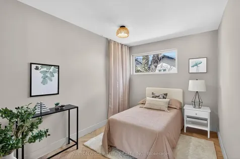 19 Hardwick Court Toronto ON M9C 4G5