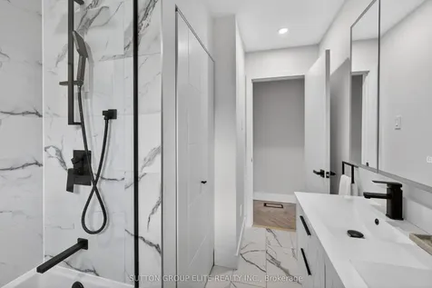 19 Hardwick Court Toronto ON M9C 4G5