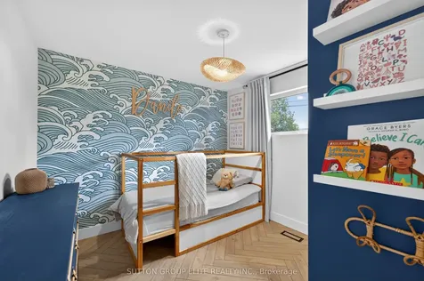 19 Hardwick Court Toronto ON M9C 4G5