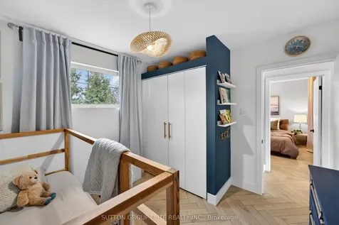 19 Hardwick Court Toronto ON M9C 4G5