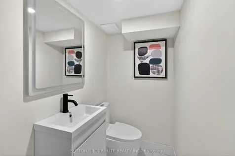 19 Hardwick Court Toronto ON M9C 4G5