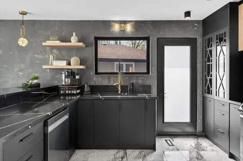 19 Hardwick Court Toronto ON M9C 4G5