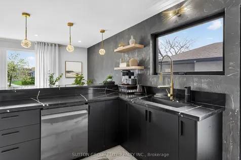 19 Hardwick Court Toronto ON M9C 4G5