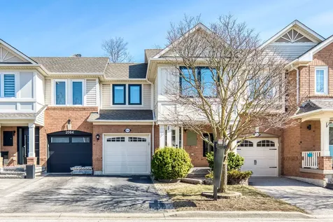 2066 Broadleaf Crescent Burlington ON L7L 6S4