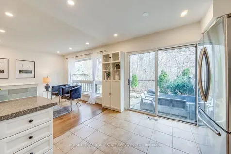 2066 Broadleaf Crescent Burlington ON L7L 6S4