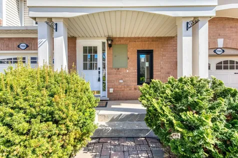 2066 Broadleaf Crescent Burlington ON L7L 6S4