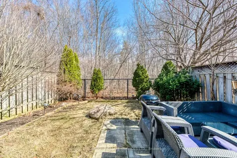 2066 Broadleaf Crescent Burlington ON L7L 6S4