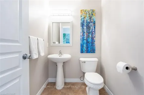 2338 Norland Drive Burlington ON L7L 7E6