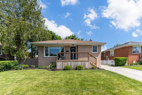 9 Prince Charles Drive Halton Hills ON L7G 3T8