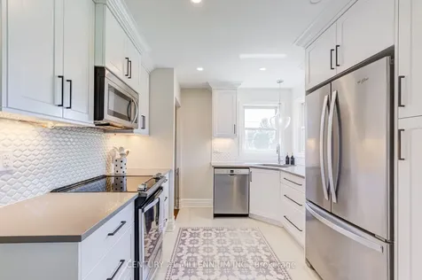 9 Prince Charles Drive Halton Hills ON L7G 3T8