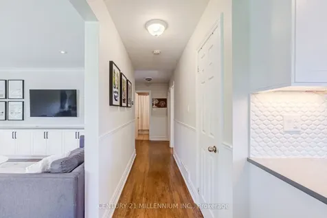 9 Prince Charles Drive Halton Hills ON L7G 3T8