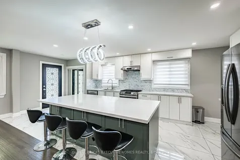 1274 Redbank Crescent Oakville ON L6H 1Y5
