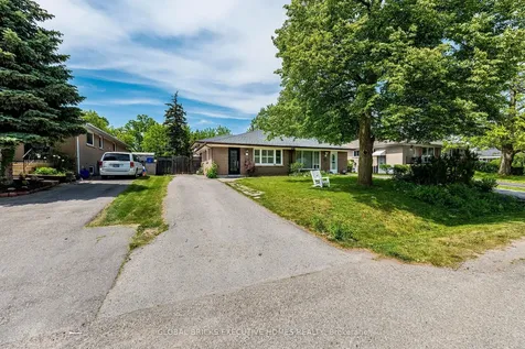 1274 Redbank Crescent Oakville ON L6H 1Y5