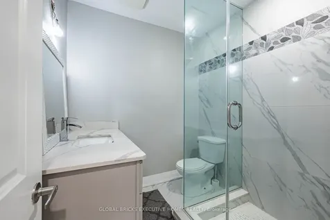 1274 Redbank Crescent Oakville ON L6H 1Y5
