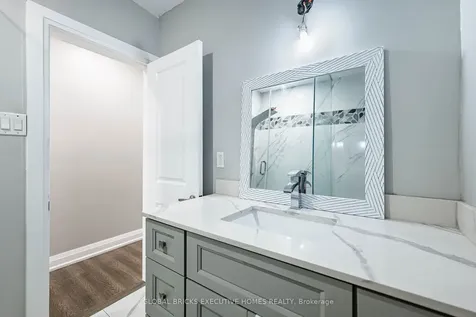 1274 Redbank Crescent Oakville ON L6H 1Y5
