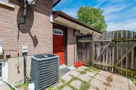 1274 Redbank Crescent Oakville ON L6H 1Y5