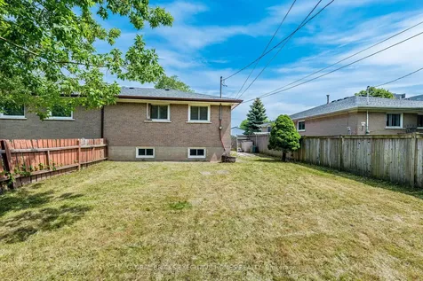 1274 Redbank Crescent Oakville ON L6H 1Y5