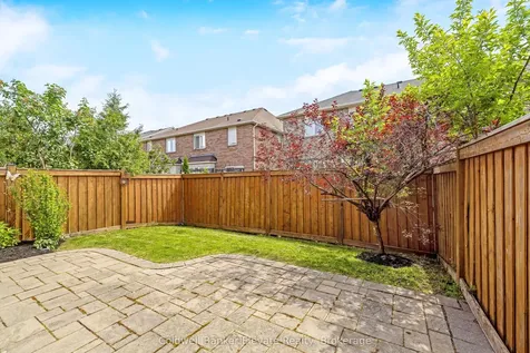 963 Mctrach Crescent Milton ON L9T 7B9