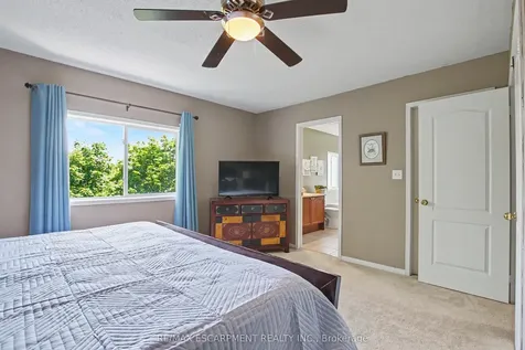 5372 Cachet Crescent Burlington ON L7L 7N6