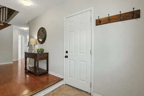 5372 Cachet Crescent Burlington ON L7L 7N6