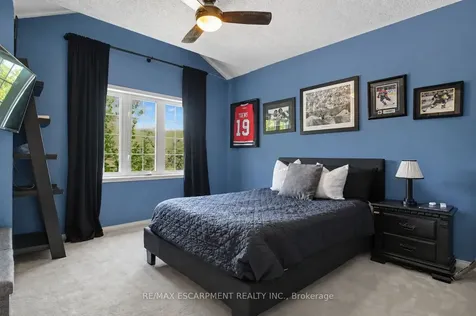 5372 Cachet Crescent Burlington ON L7L 7N6