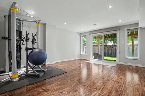 5372 Cachet Crescent Burlington ON L7L 7N6