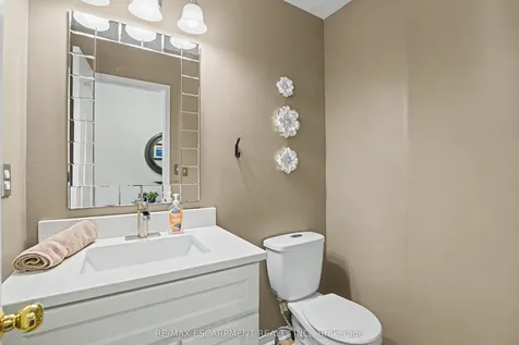 5372 Cachet Crescent Burlington ON L7L 7N6