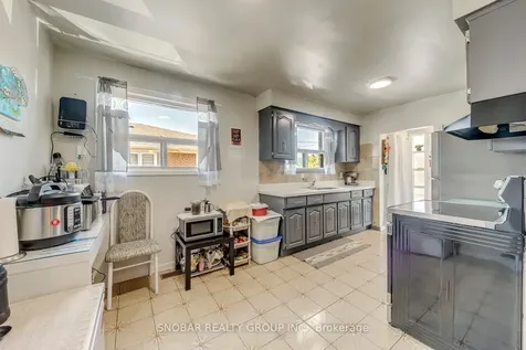 163 Gracedale Boulevard Toronto ON M9L 2C2