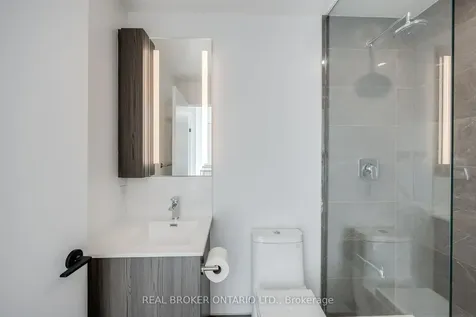 220 Missinnihe Way Mississauga ON L5H 0A9