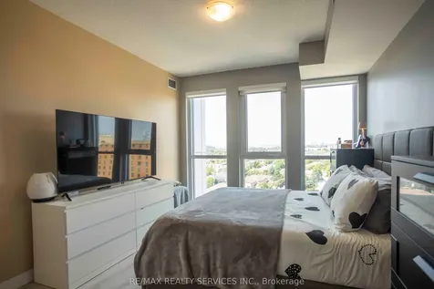 35 Watergarden Drive W Mississauga ON L5R 0G8