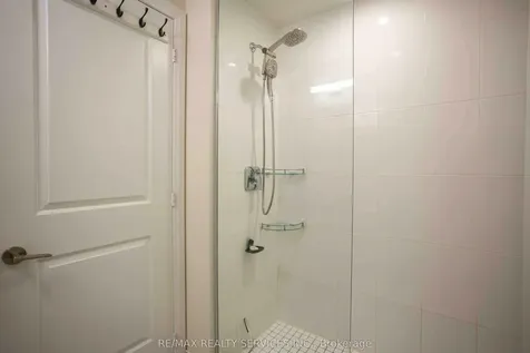 35 Watergarden Drive W Mississauga ON L5R 0G8