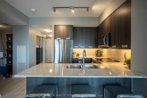 35 Watergarden Drive W Mississauga ON L5R 0G8