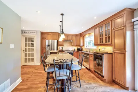 6181 Miller's Grove Mississauga ON L5N 3C6
