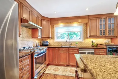 6181 Miller's Grove Mississauga ON L5N 3C6