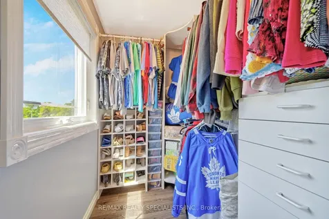 6181 Miller's Grove Mississauga ON L5N 3C6