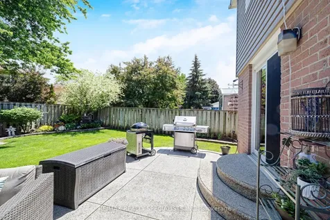 6181 Miller's Grove Mississauga ON L5N 3C6