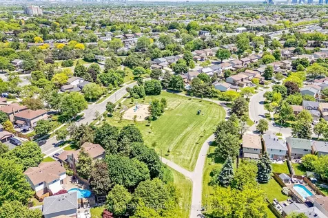 6181 Miller's Grove Mississauga ON L5N 3C6