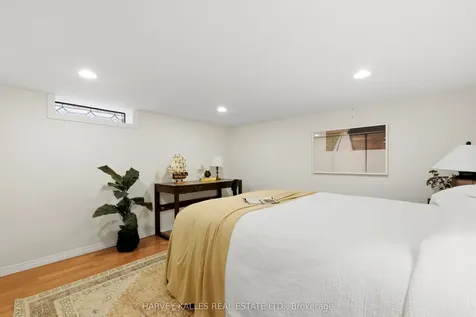96 Ennerdale Road Toronto ON M6E 4C6