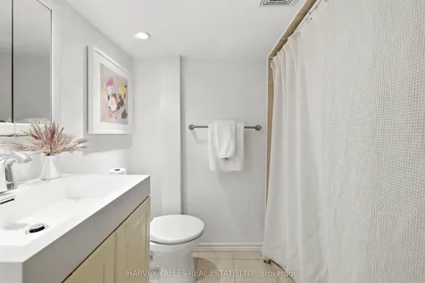 96 Ennerdale Road Toronto ON M6E 4C6