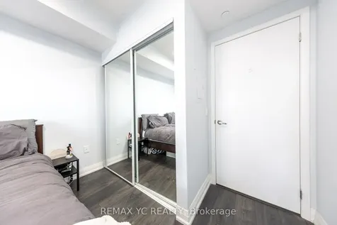 30 Gibbs Road Toronto ON M9B 0E4